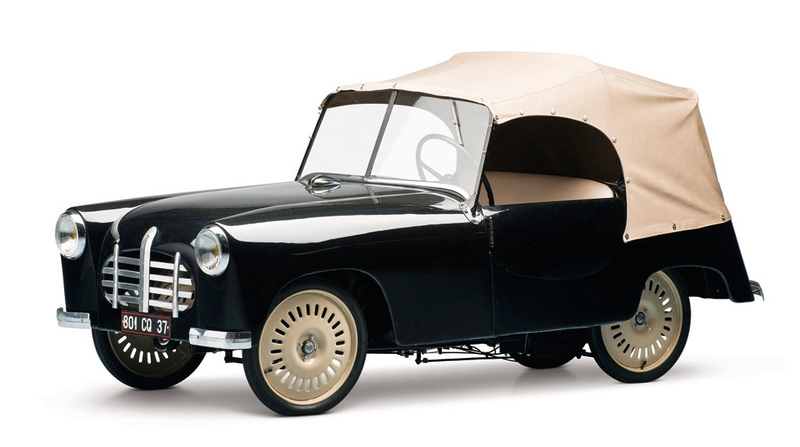 Illustration for article titled The Cutest Little Microcars Of The 20th Century